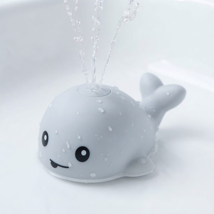 Light-Up Whale Bath Toy with Automatic Water Spray for Babies