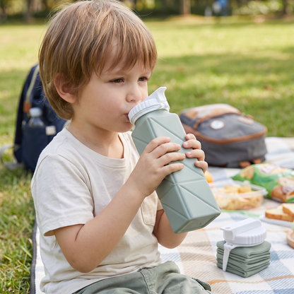 Foldable Silicone Water Bottle – Portable & Reusable Travel Drink Bottle